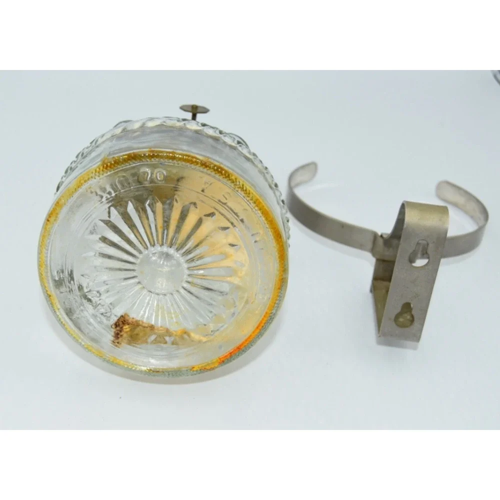 Antique Eagle Thick Glass Oil / Kerosene Lantern Lamp